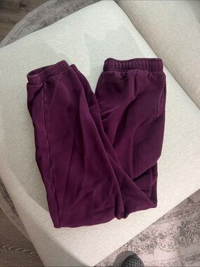 Aritzia TNA plum Sweatpants with Elastic Waist